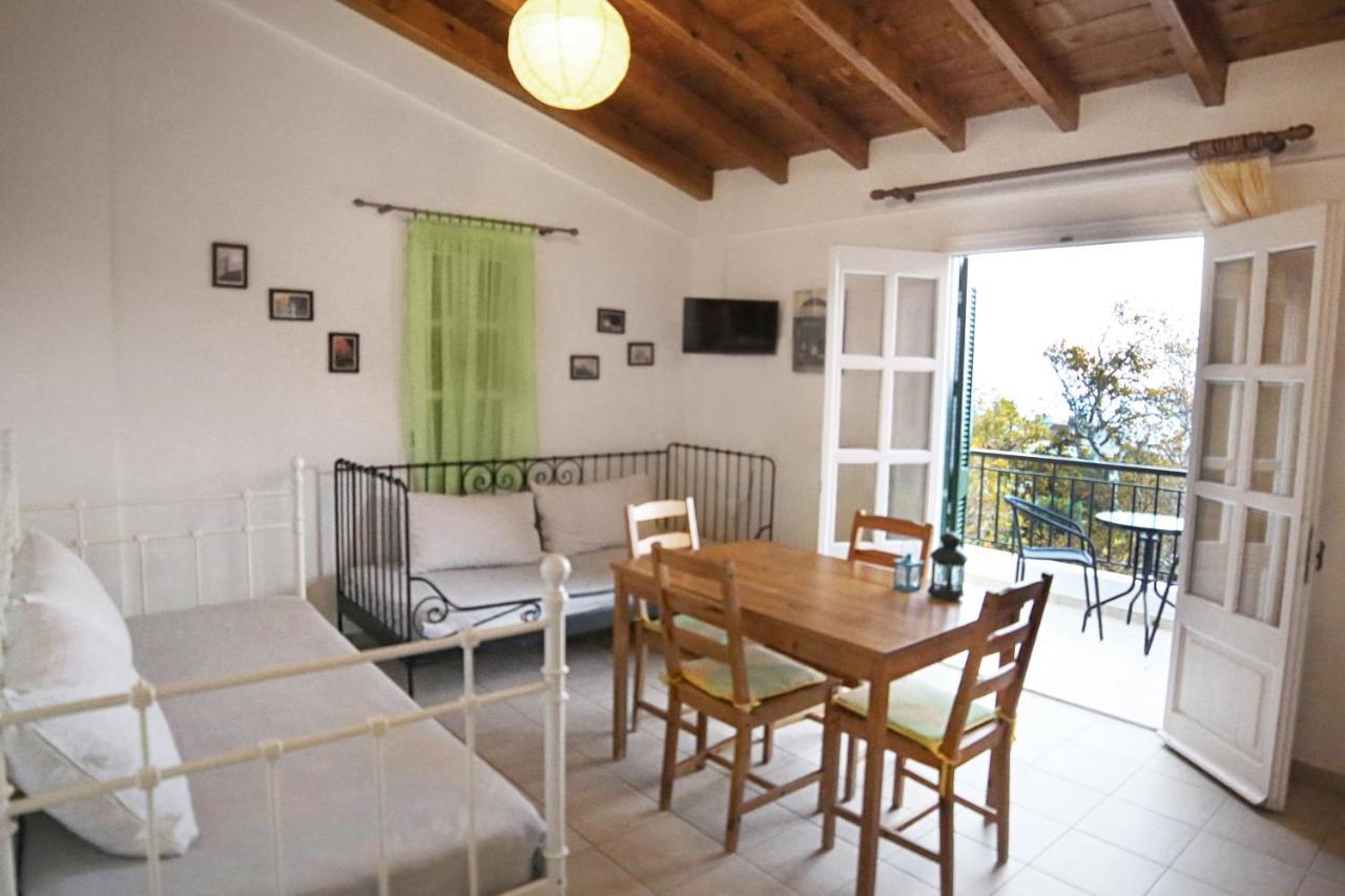 Studios Argyri Agios Kirykos  Bagian luar foto
