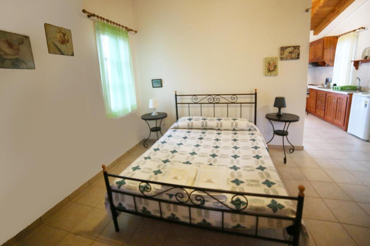 Studios Argyri Agios Kirykos  Bagian luar foto