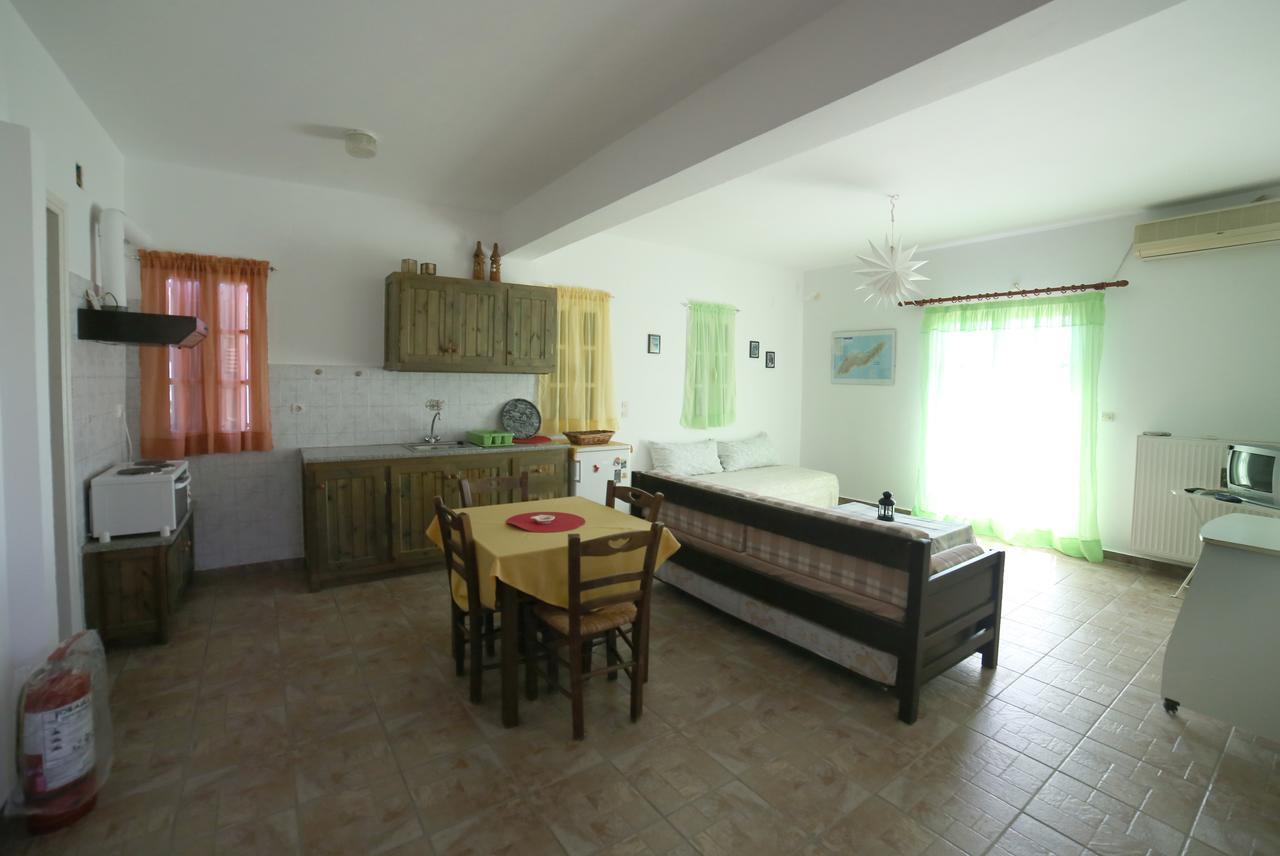 Studios Argyri Agios Kirykos  Bagian luar foto