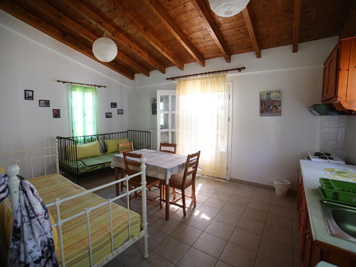 Studios Argyri Agios Kirykos  Bagian luar foto