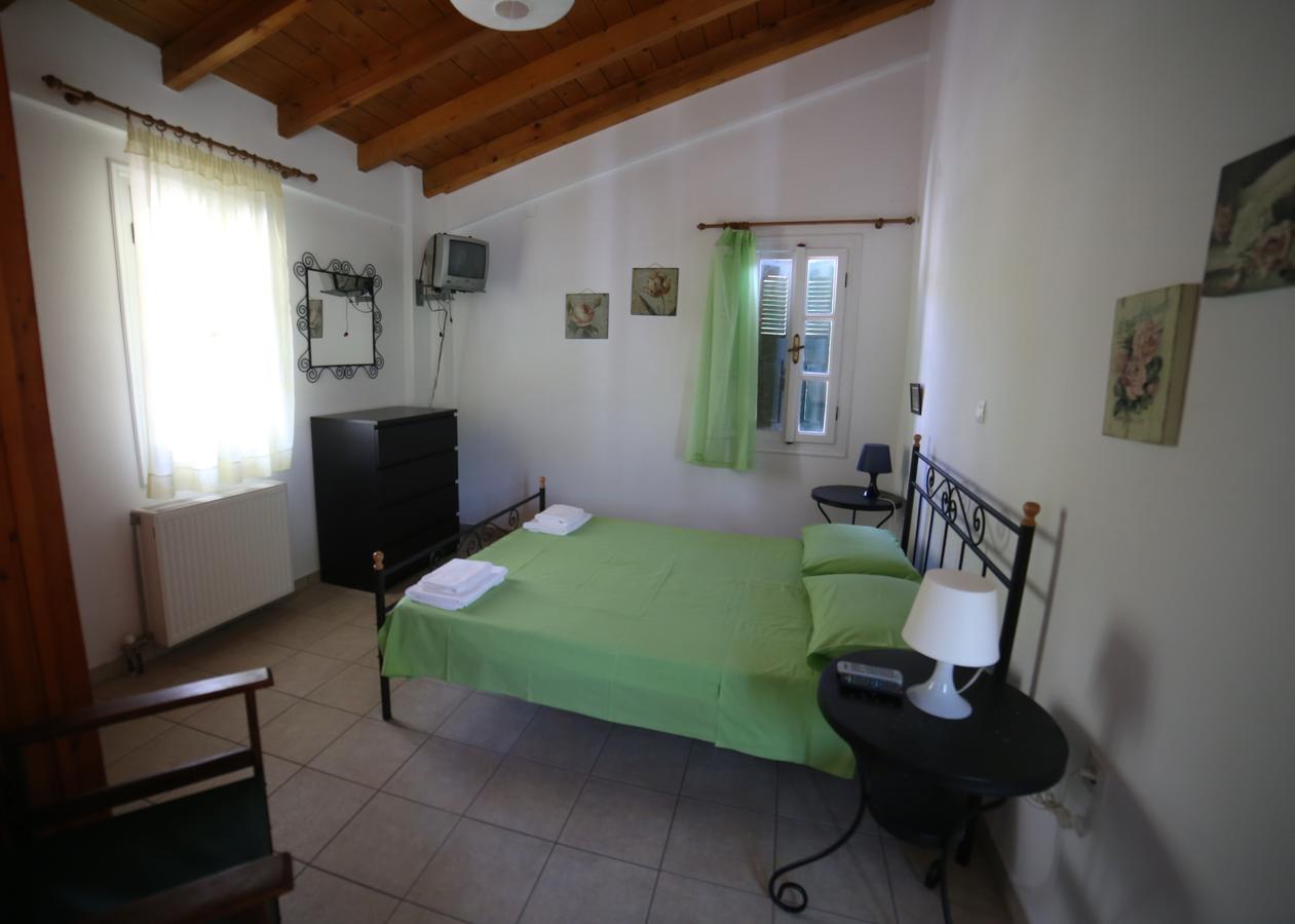 Studios Argyri Agios Kirykos  Bagian luar foto